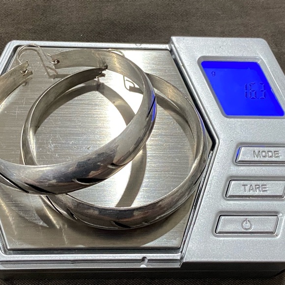 Alpaca Silver Hoops - Picture 8 of 8